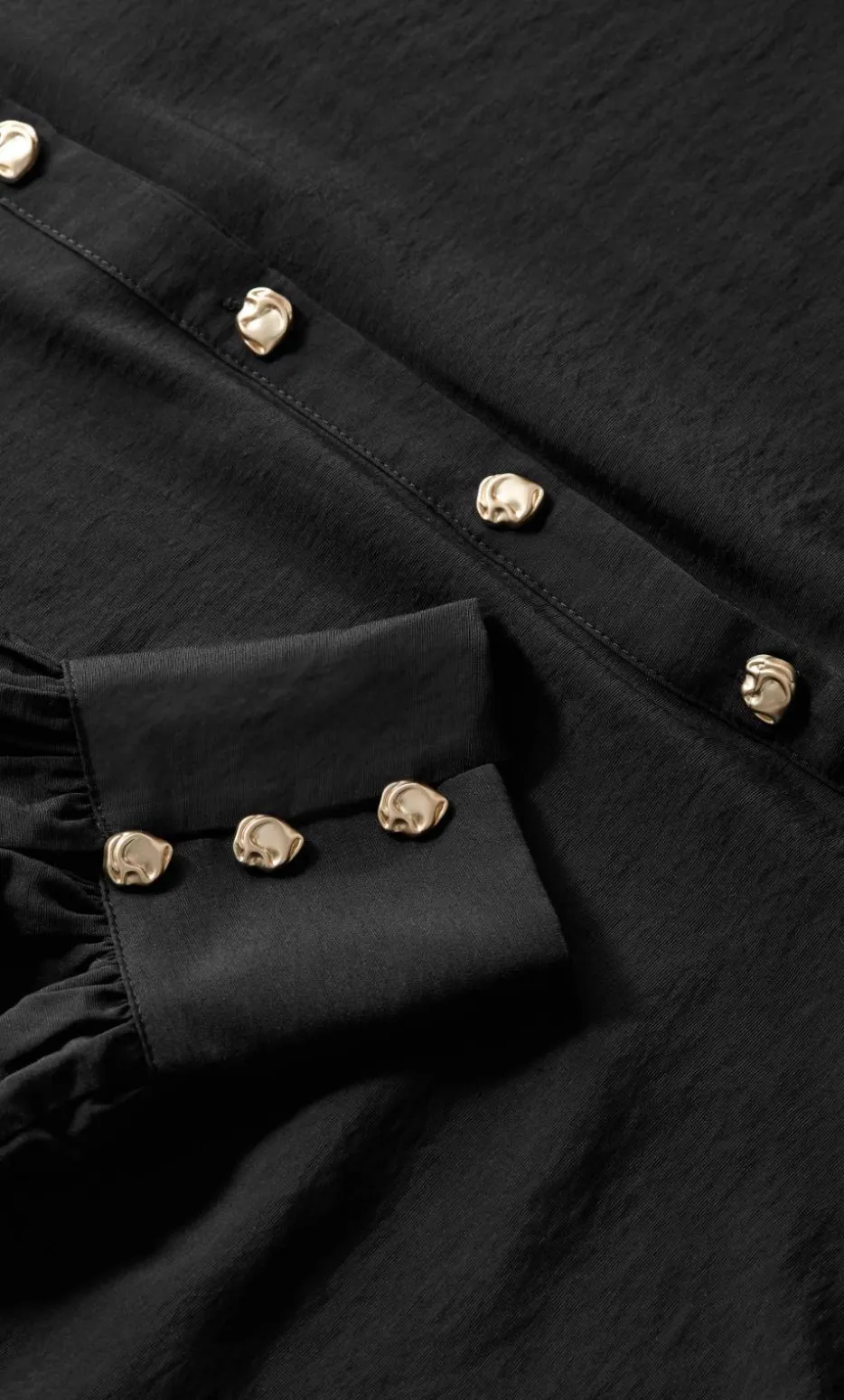 Alana Button Detail Shirt - black