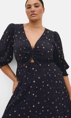 Alisia Elbow Sleeve Ditsy Print Maxi Dress - navy