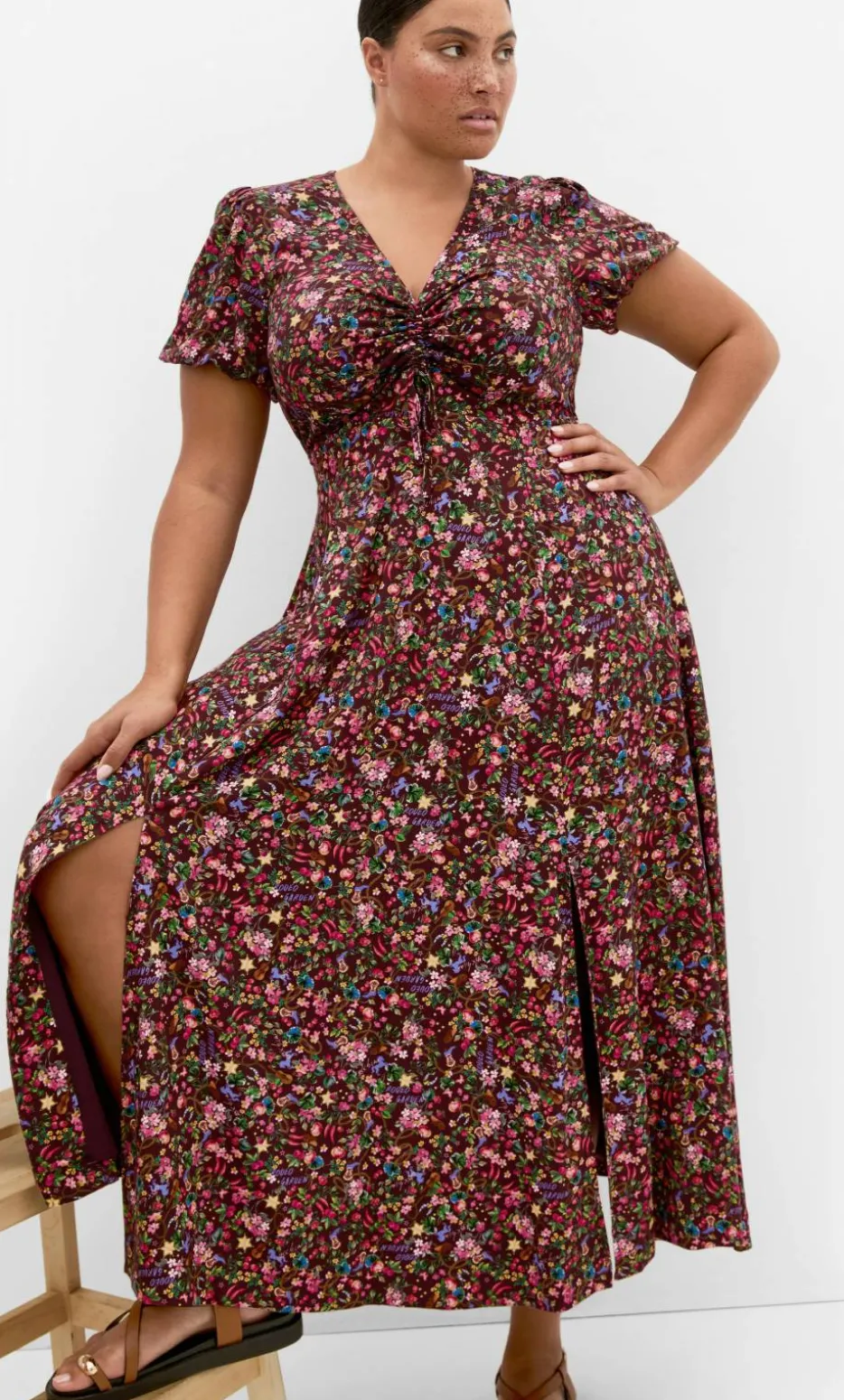 Aliya Ditsy Print Maxi Dress - burgundy