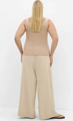 Amelia Scoop Neck Tank - stone