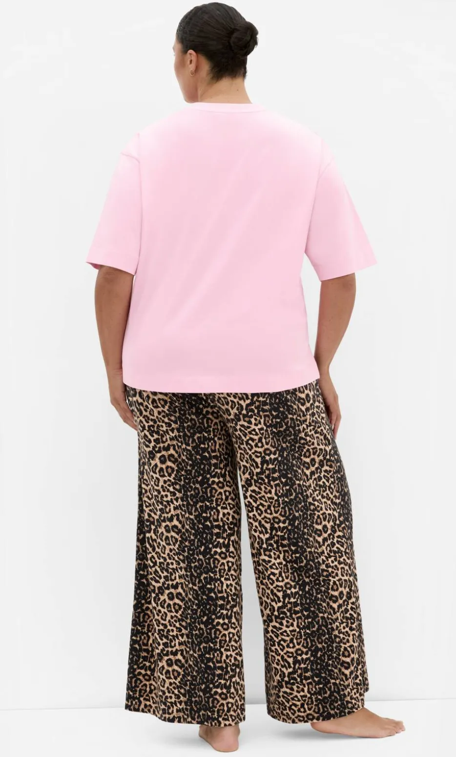 Arabella Matcha Relaxed Sleep Tee - pink