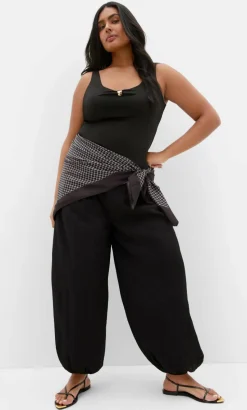 Arami Bling Detail Top - black