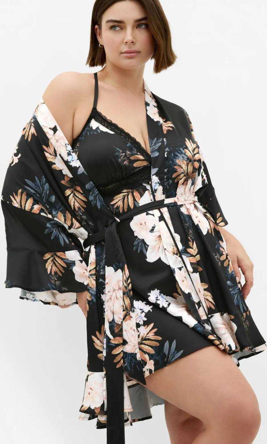 Arcadia Short Kimono - black