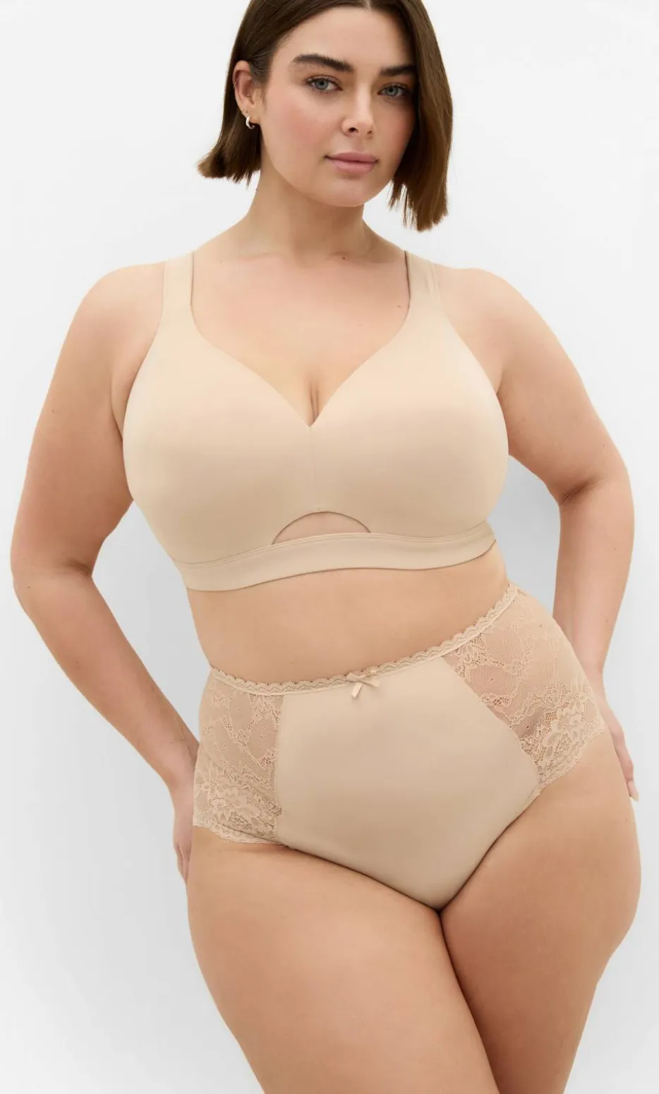 Bodycon Wireless Contour Bra - latte