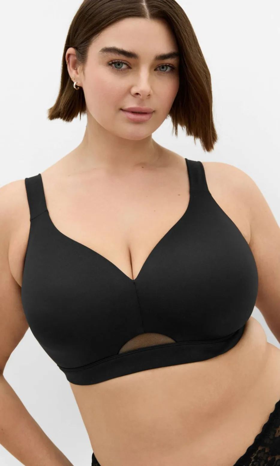 Bodycon Wireless Contour Bra - black