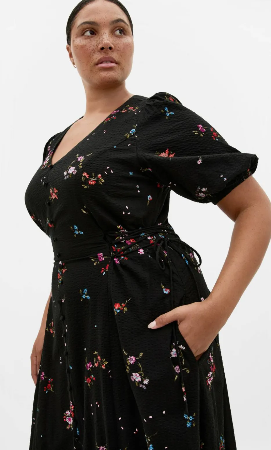 Briella Bouquet Print Dress - black