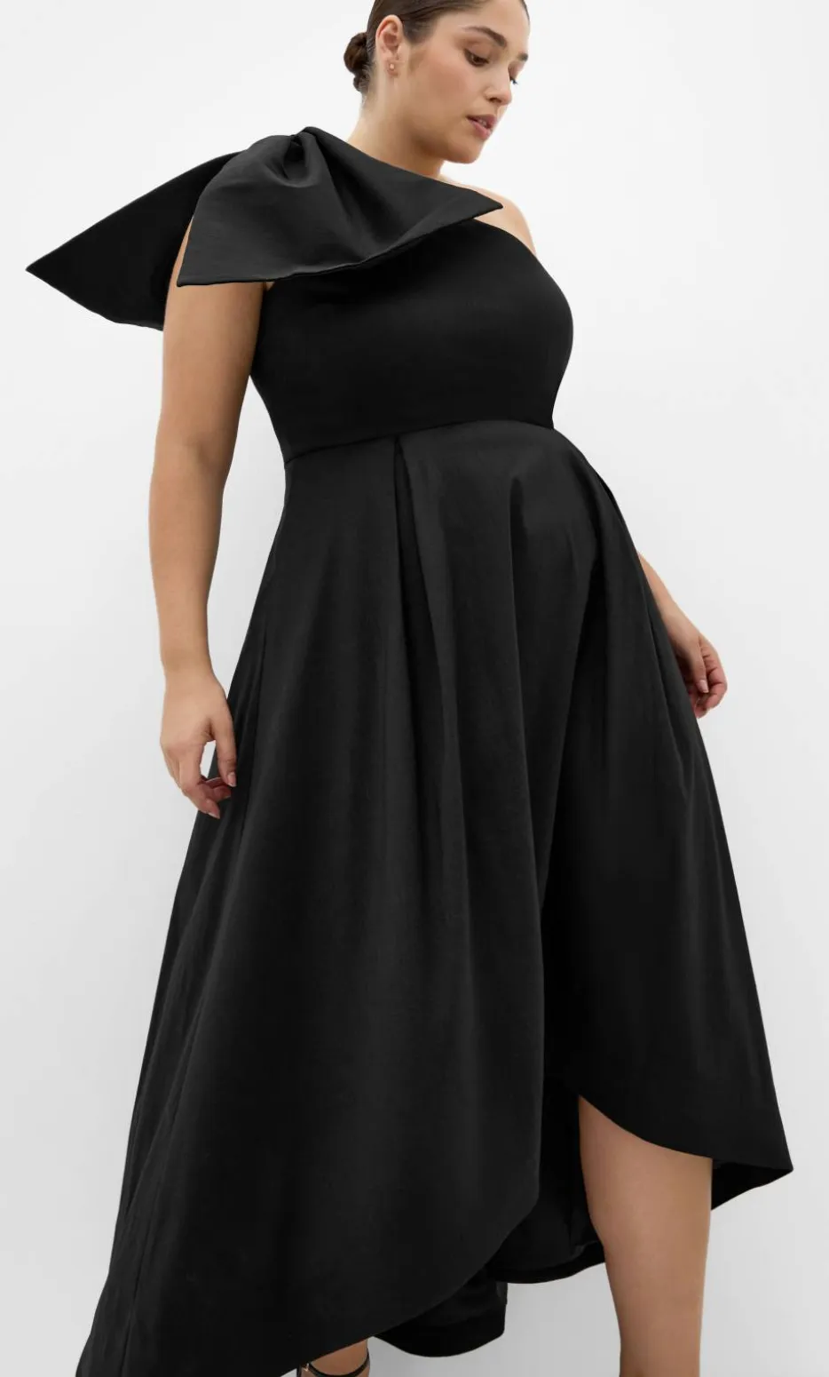 Captivate One Shoulder Maxi Dress - black