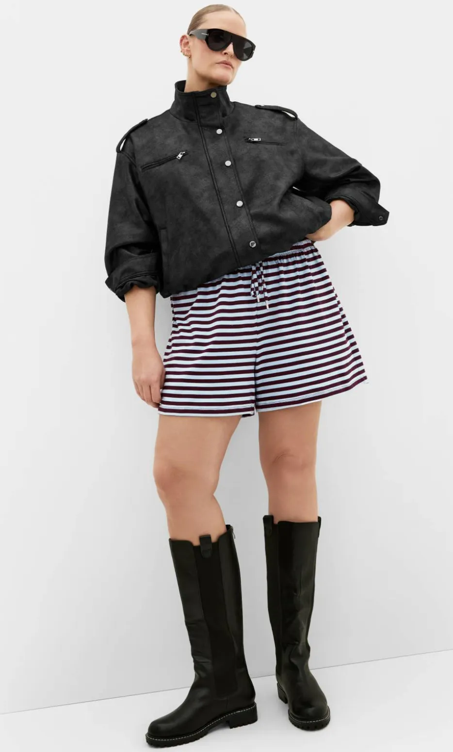 Claire Stripe Drawcord Short - sky blue