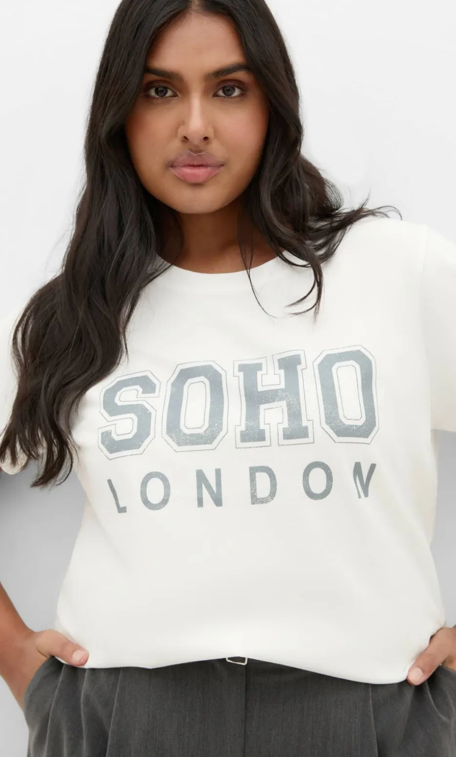 Cuffed Sleeve Soho Tee - white