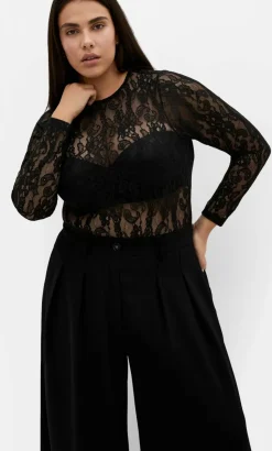 Dakota Lace Bodysuit - black
