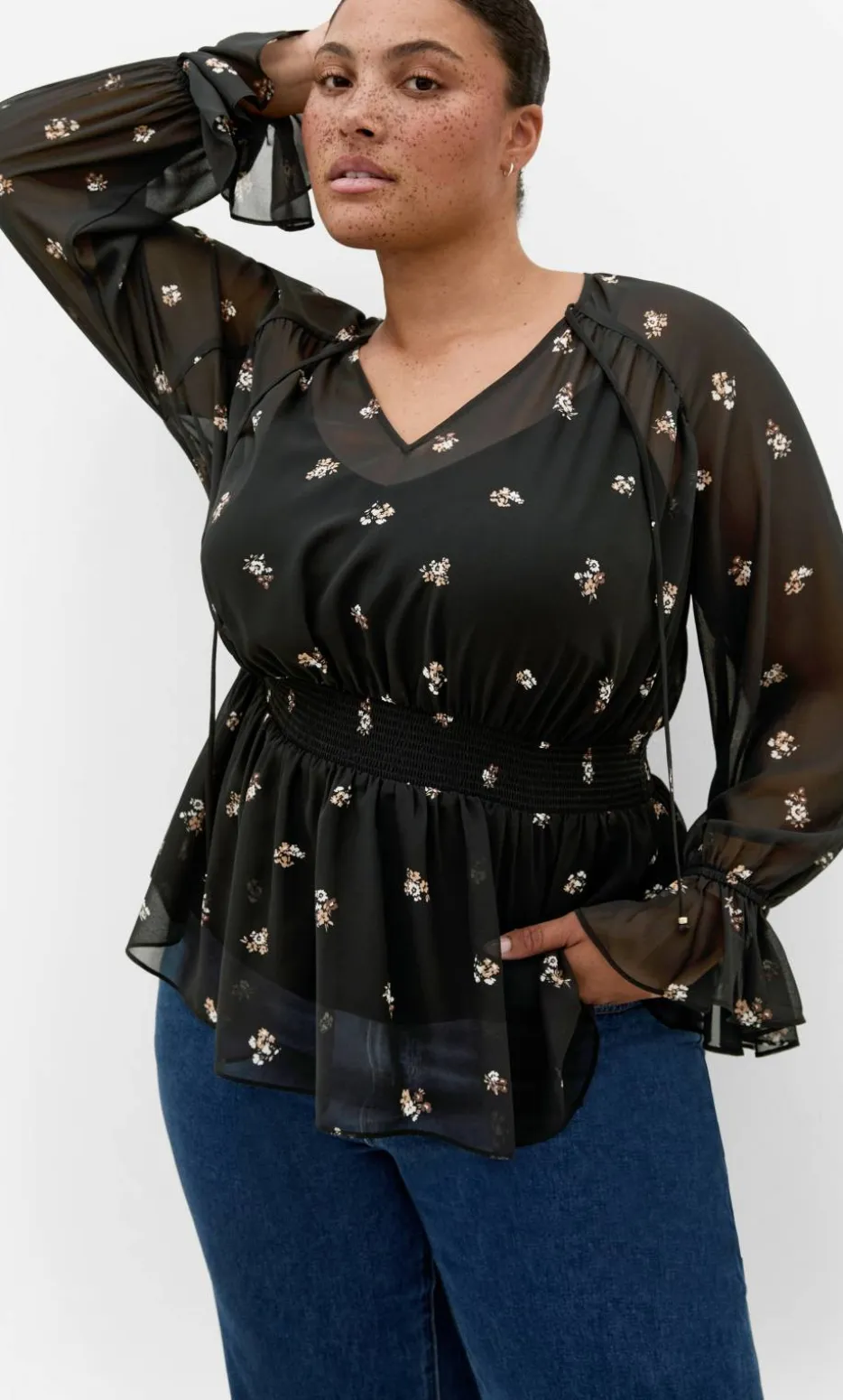Dela Ditsy Print Top - black