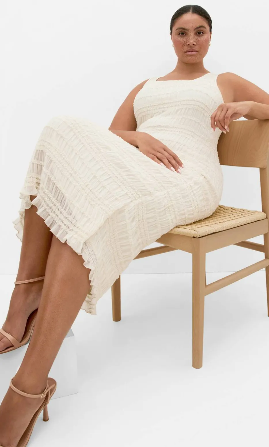 Emelia Sleeveless Shirred Dress - creme