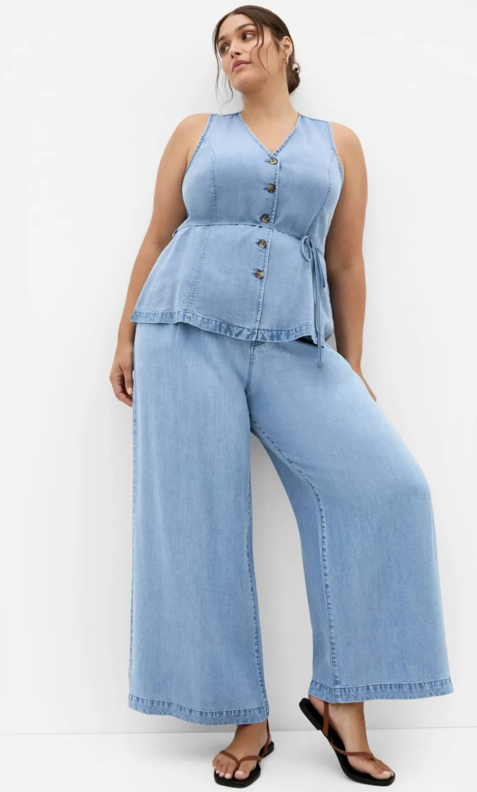 Evani Soft Denim Vest - light wash