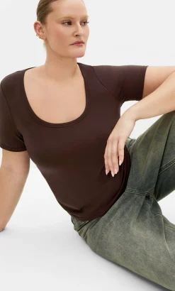 Everyday Scoop Tee - chocolate