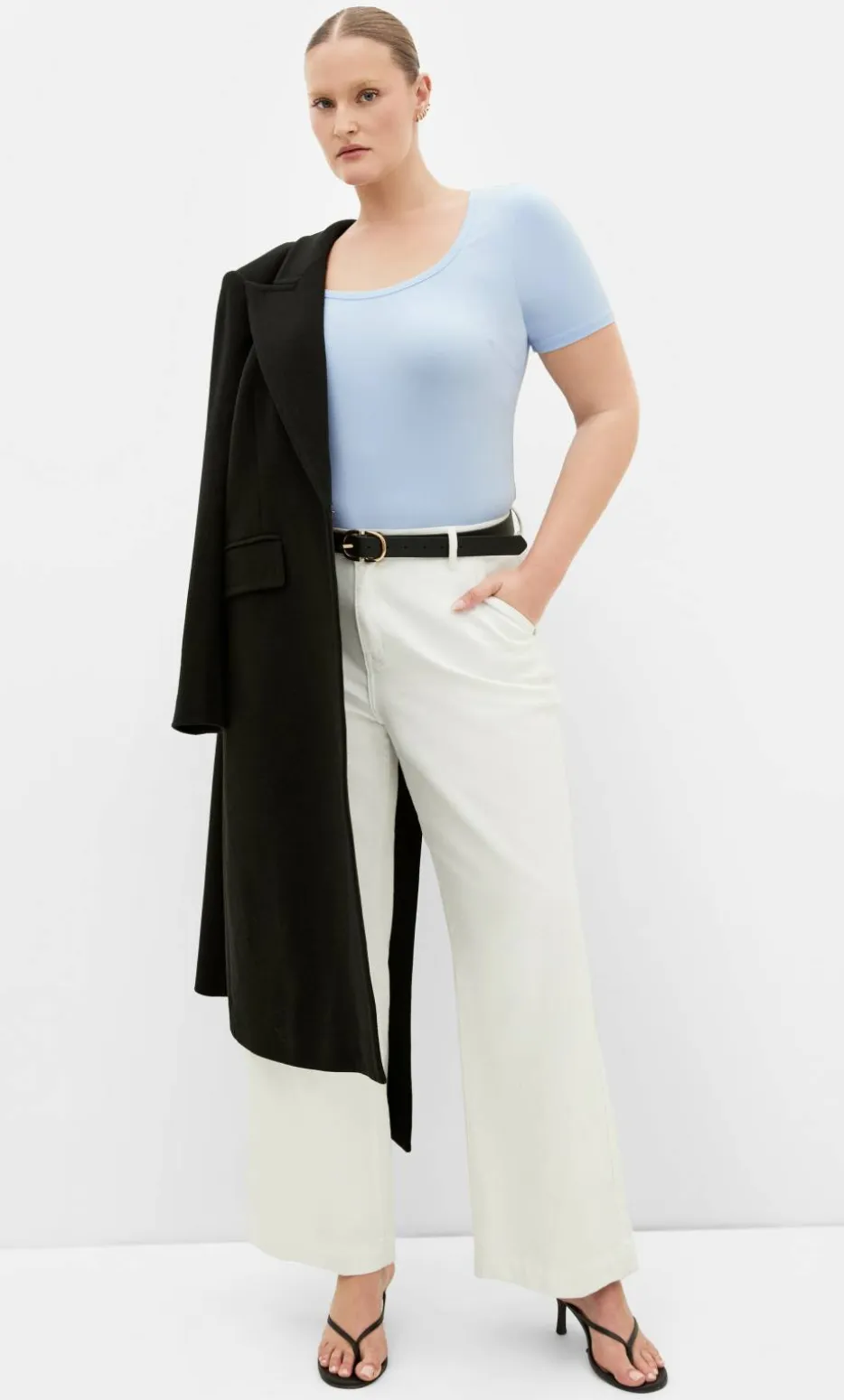 Everyday Scoop Tee - ice blue