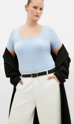 Everyday Scoop Tee - ice blue