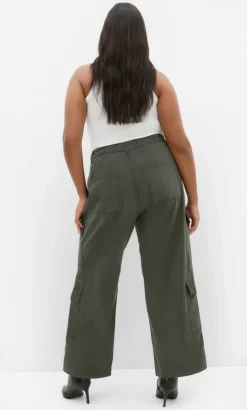 Harley Fit Ali Cargo Wide Leg Short Jean - khaki