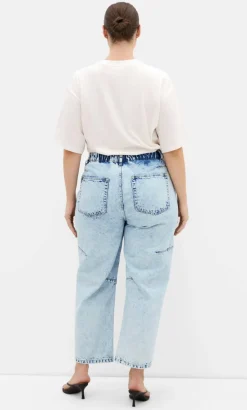 Harley Fit Bridget Barrel Leg Ankle Grazer Jean - ice blue wash