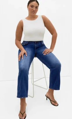 Harley Fit Dani Straight Leg Jean - mid wash