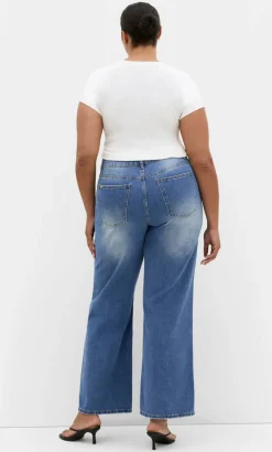 Harley Fit Harriet Wide Leg Regular Jean - light wash