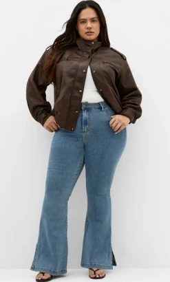Harley Fit Side Split Flare Leg Jean - light wash