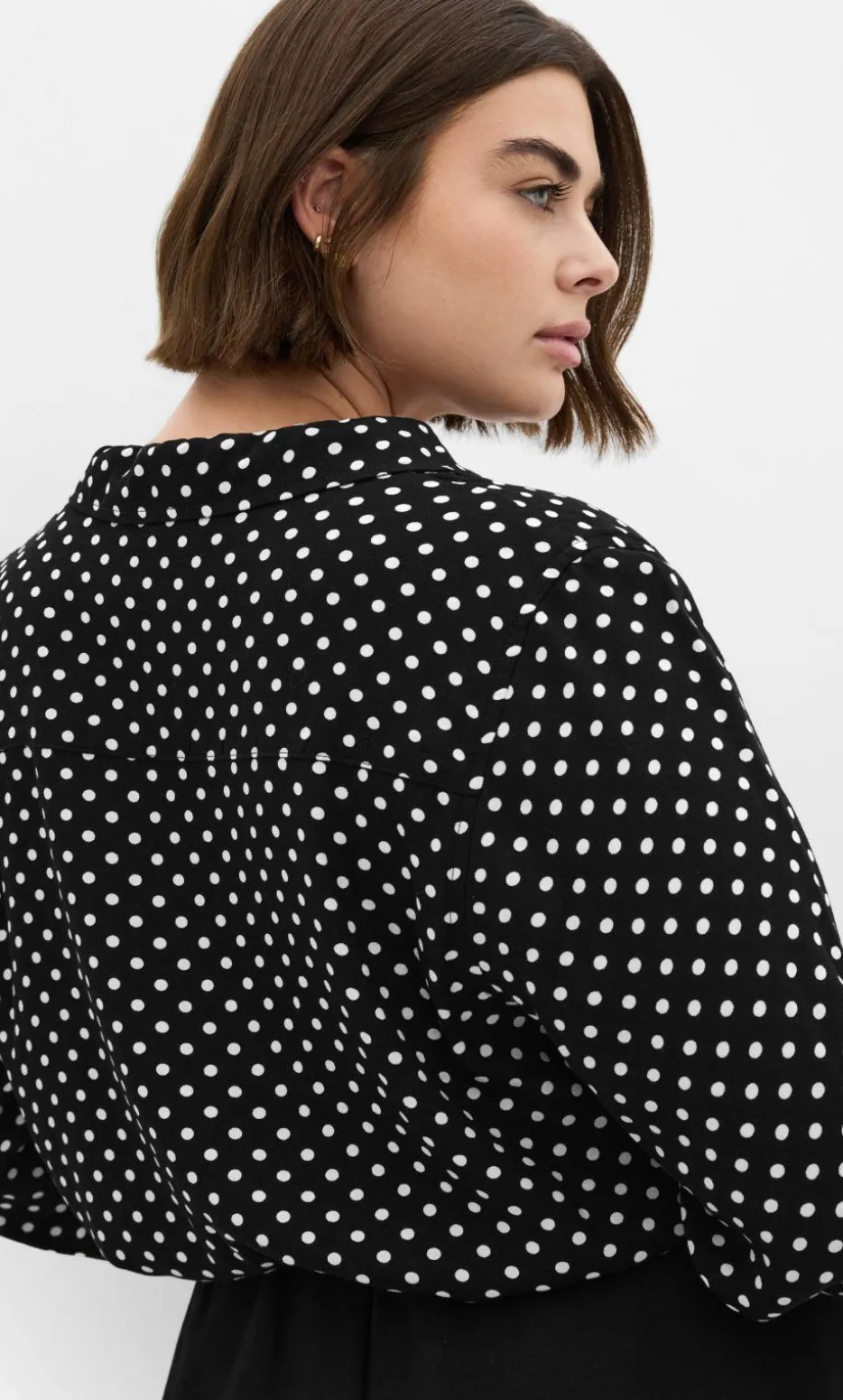 Hesper Mews Spot Shirt - black