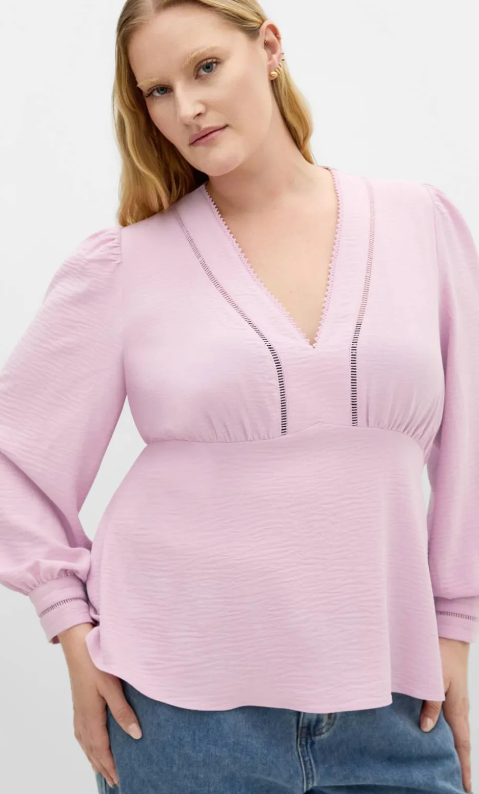 Island Long Sleeve V Neck Top - soft pink