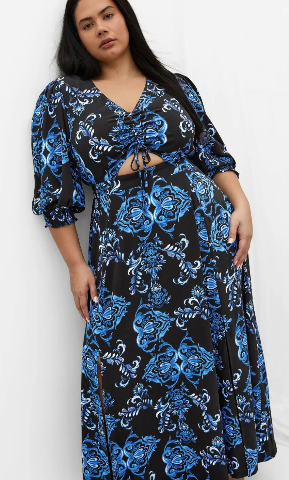 Jolene Willow Print Maxi Dress - black