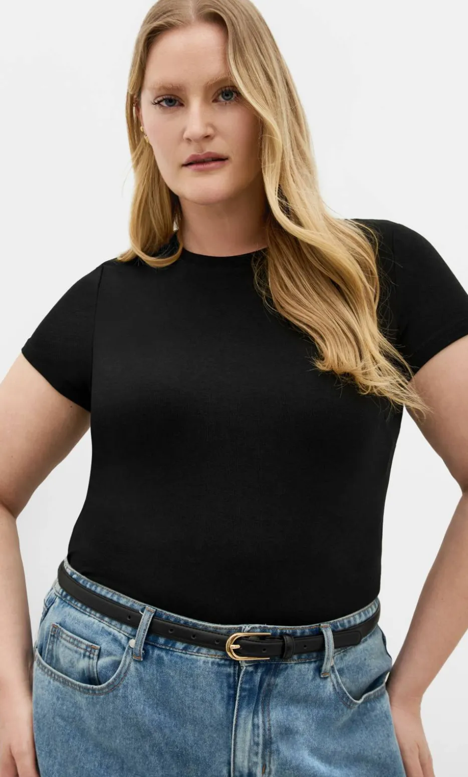 Karla Short Sleeve Tee - black