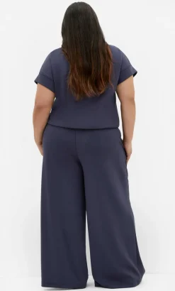 Kay Zip Short Sleeve Sweat Top - navy