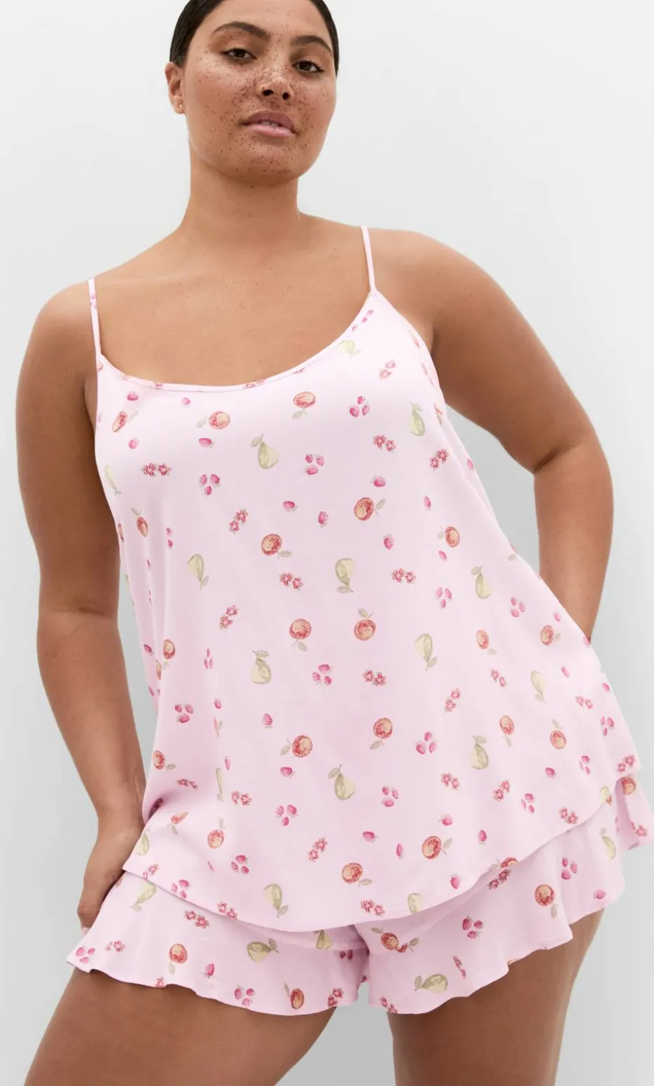 Kitty Berry Print Pyjama Set - baby pink
