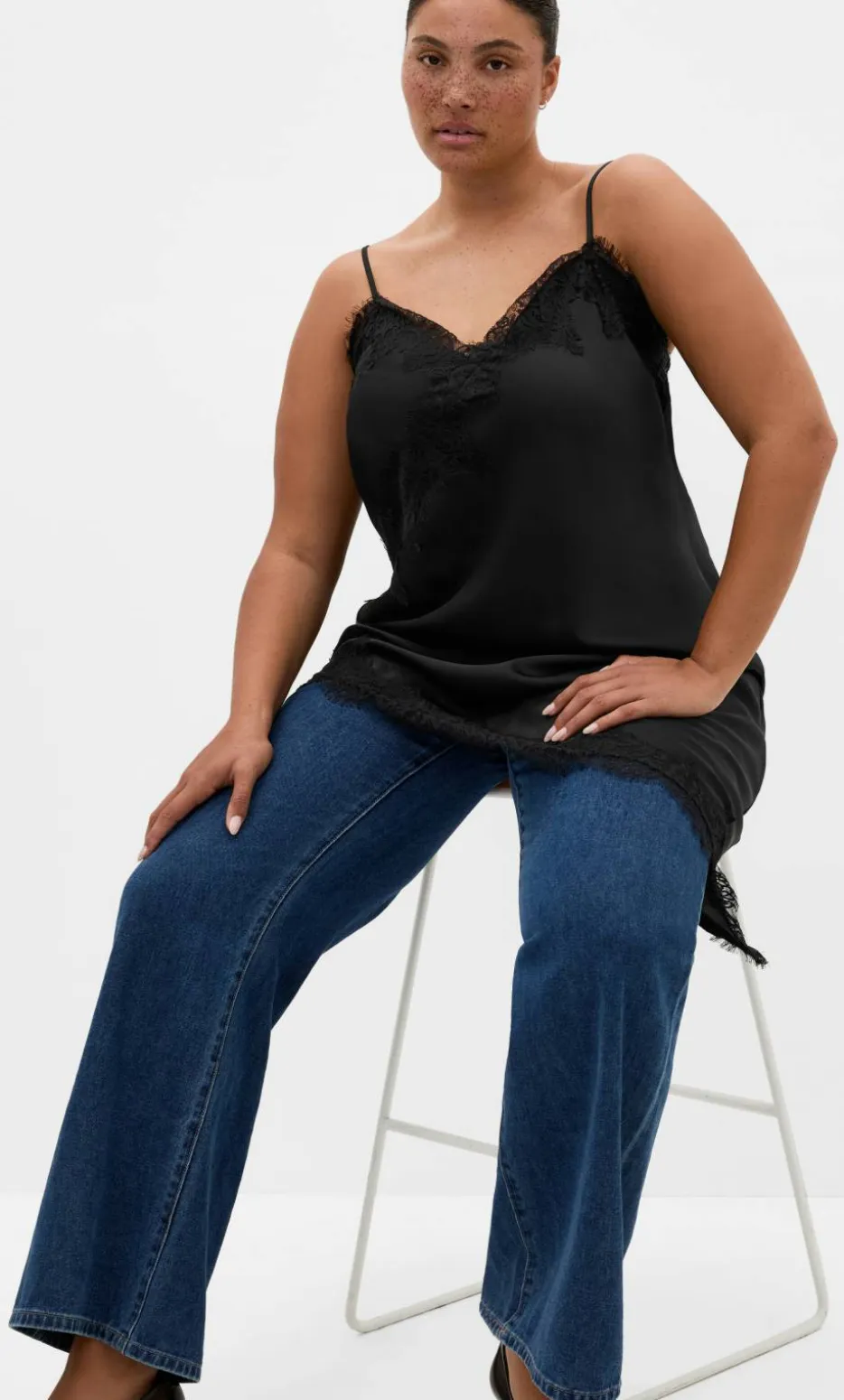Lace Trim Asymmetrical Hem Tunic - black