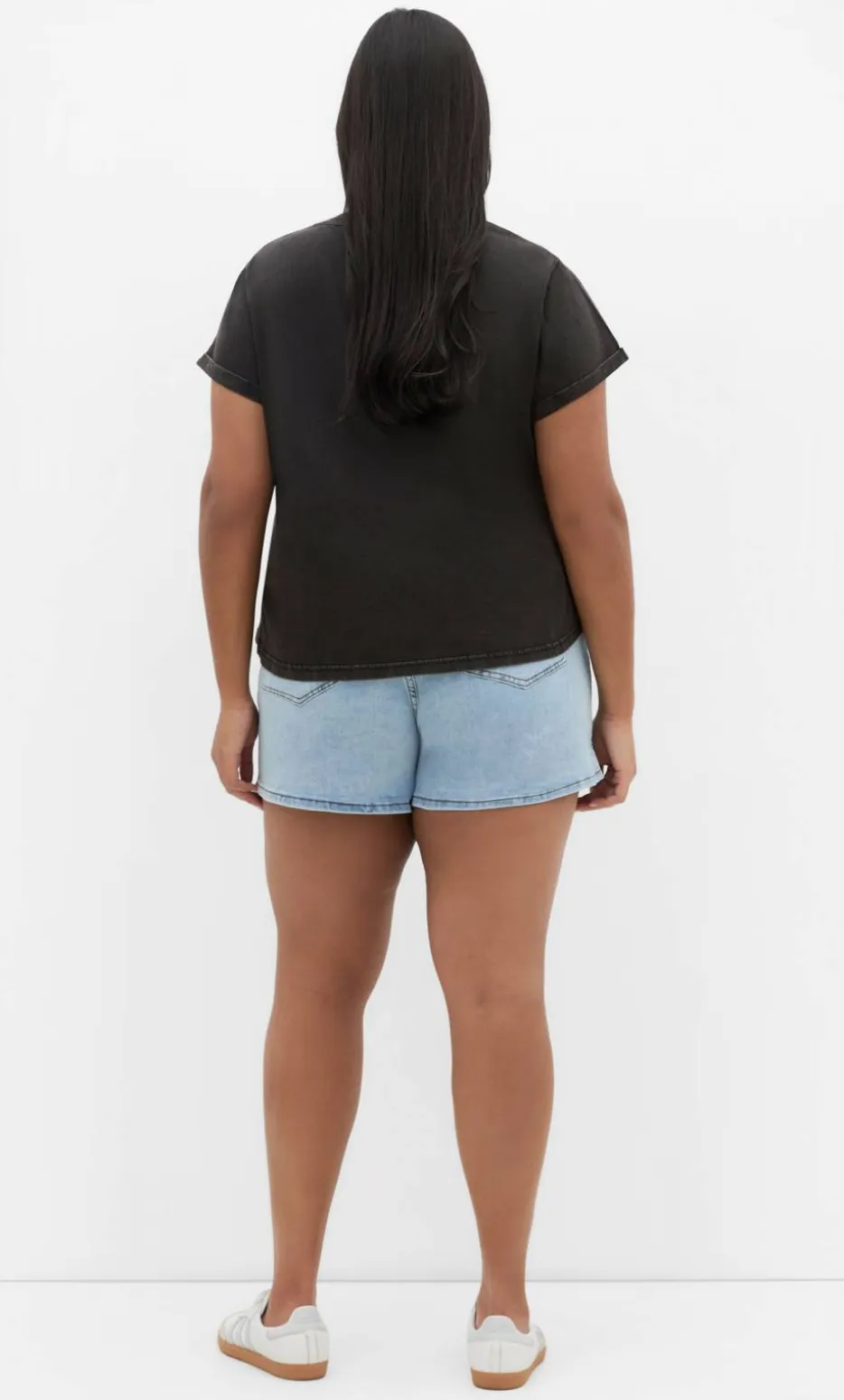 Lily Cotton Tee - black acid wash