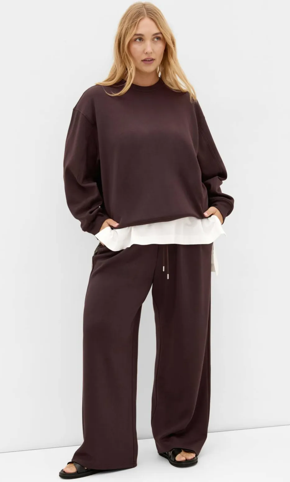 Mae Crew Neck Sweatshirt - espresso
