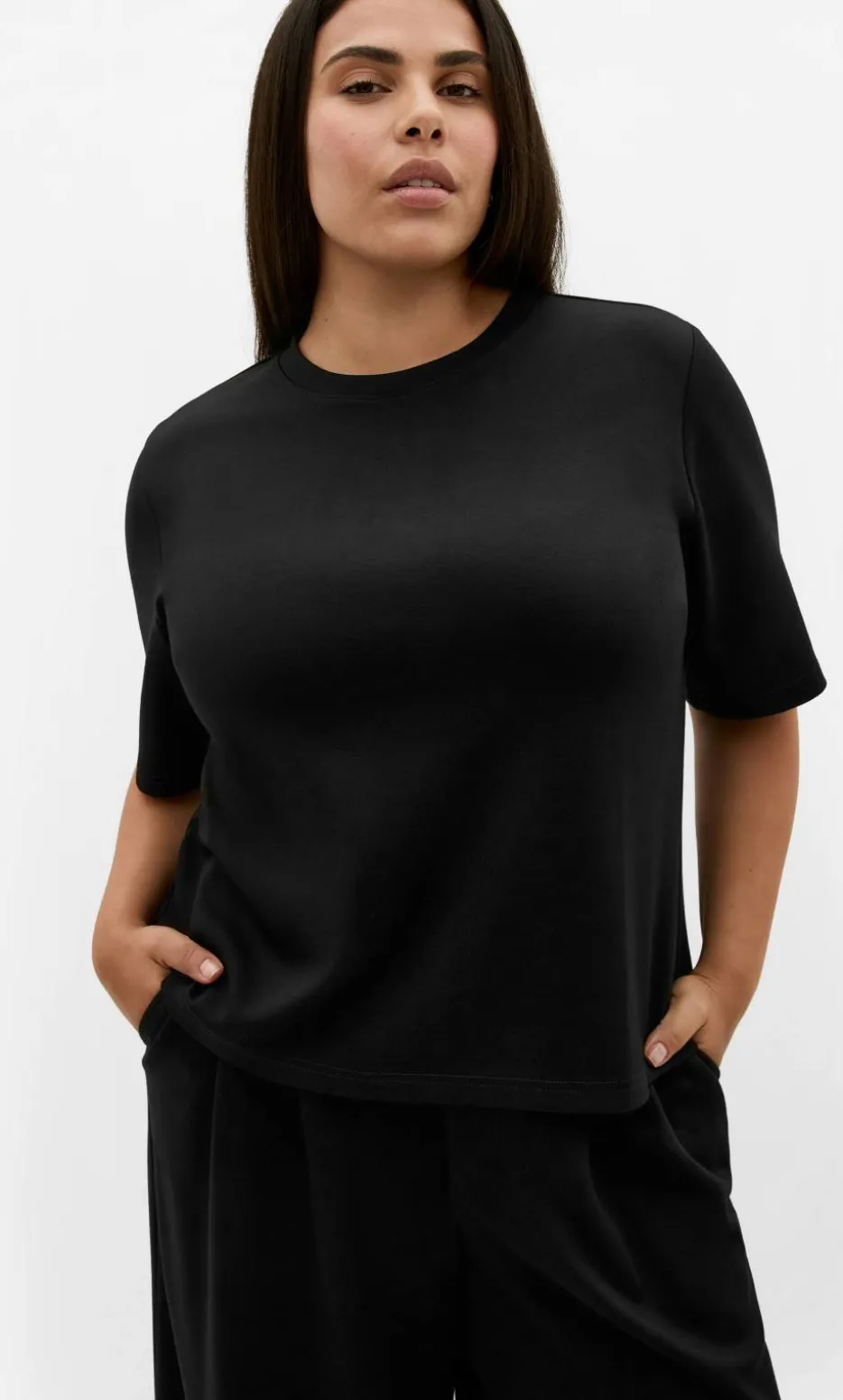 Mae Short Sleeve Sweat Top - black