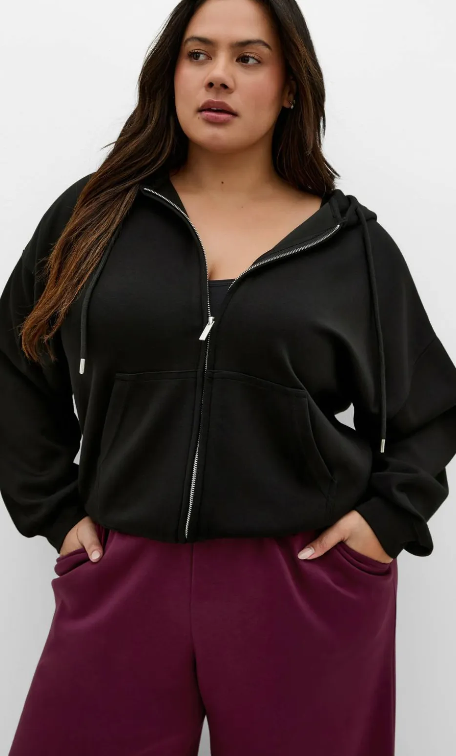 Mae Zip Hoodie - black