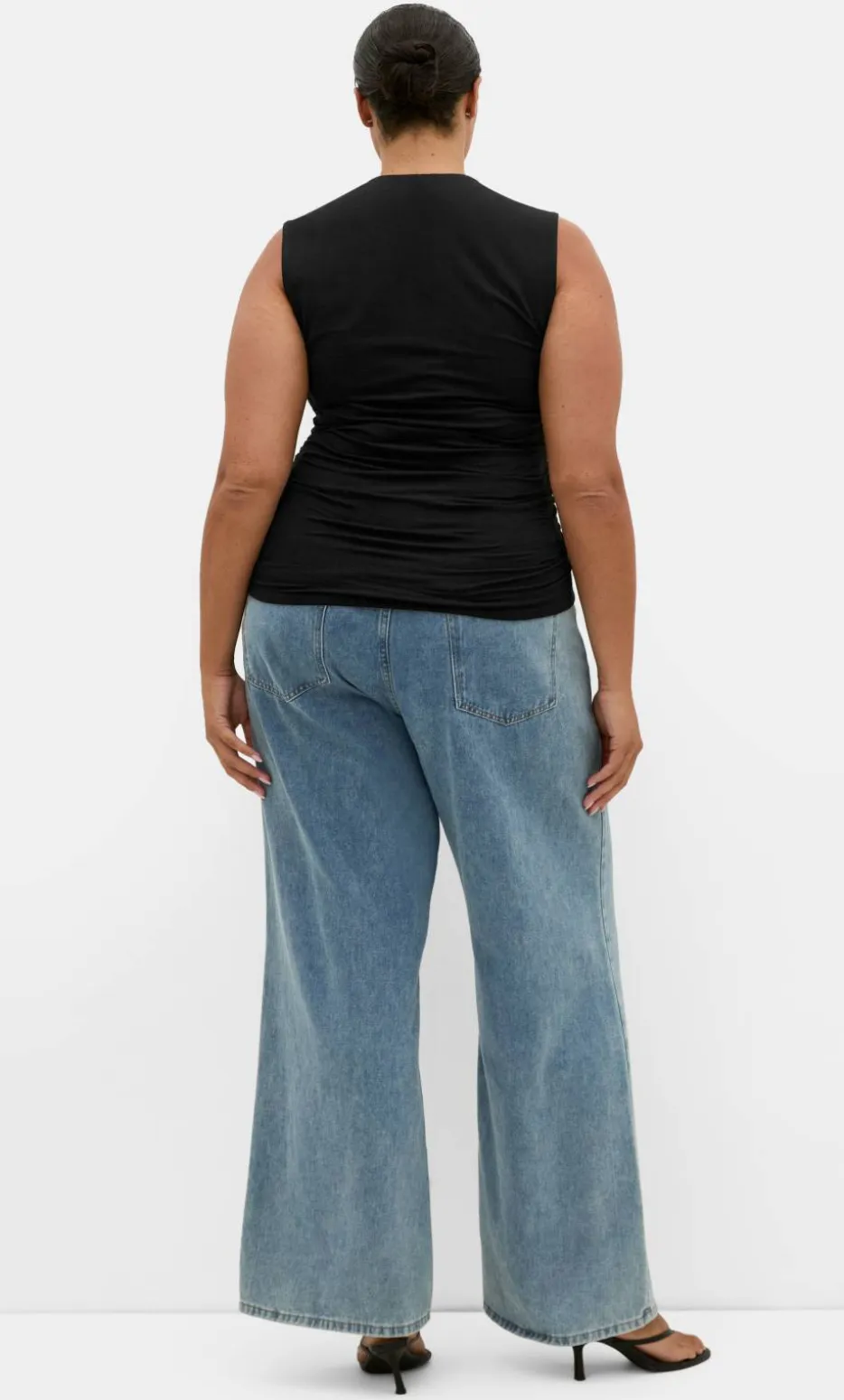 Milly Square Neck Tank - black