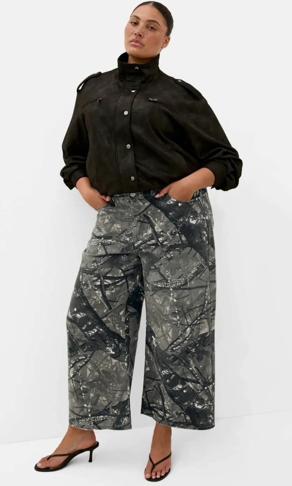 Olivia Camo Relaxed Cotton Jean - grey wash