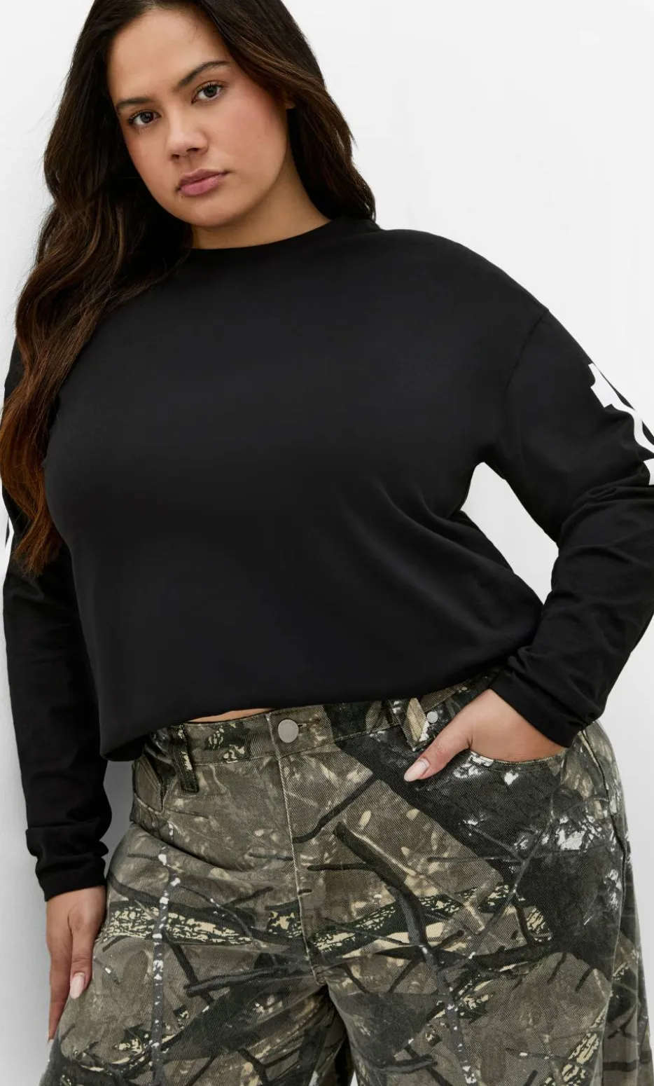 Oversized Brklyn Long Sleeve Cotton Tee - black