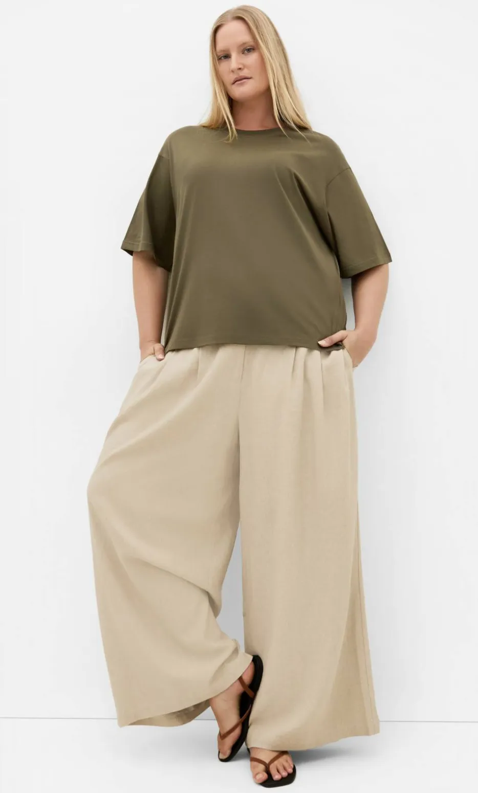 Oversized Crew Neck Tee - khaki