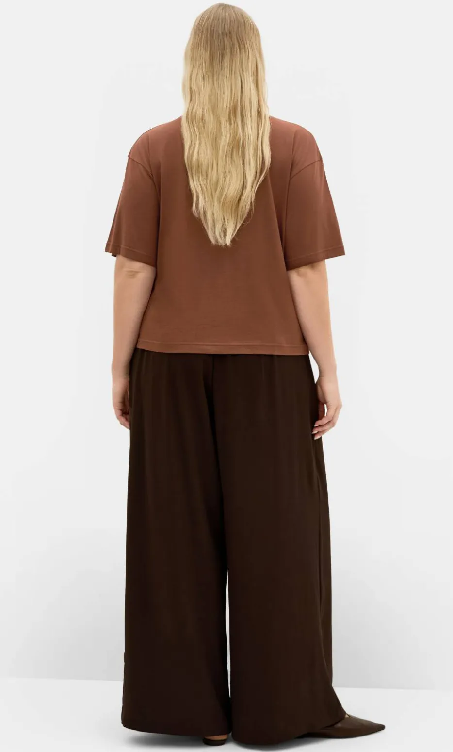Oversized Crew Neck Tee - tobacco
