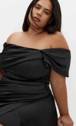 Paloma Off Shoulder Maxi Dress - black