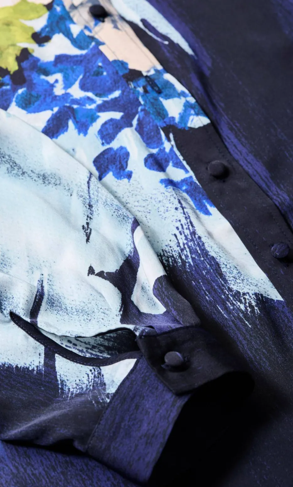 Penelope Dahlia Print Shirt - navy