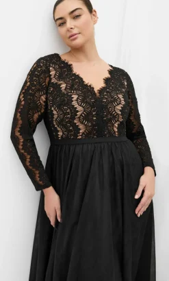 Rare Beauty Lace Maxi Dress - black