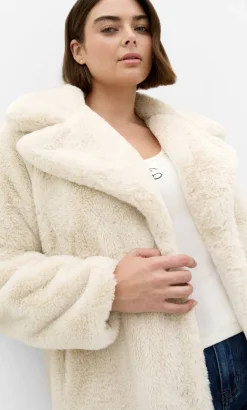 Remi Faux Fur Coat - cream