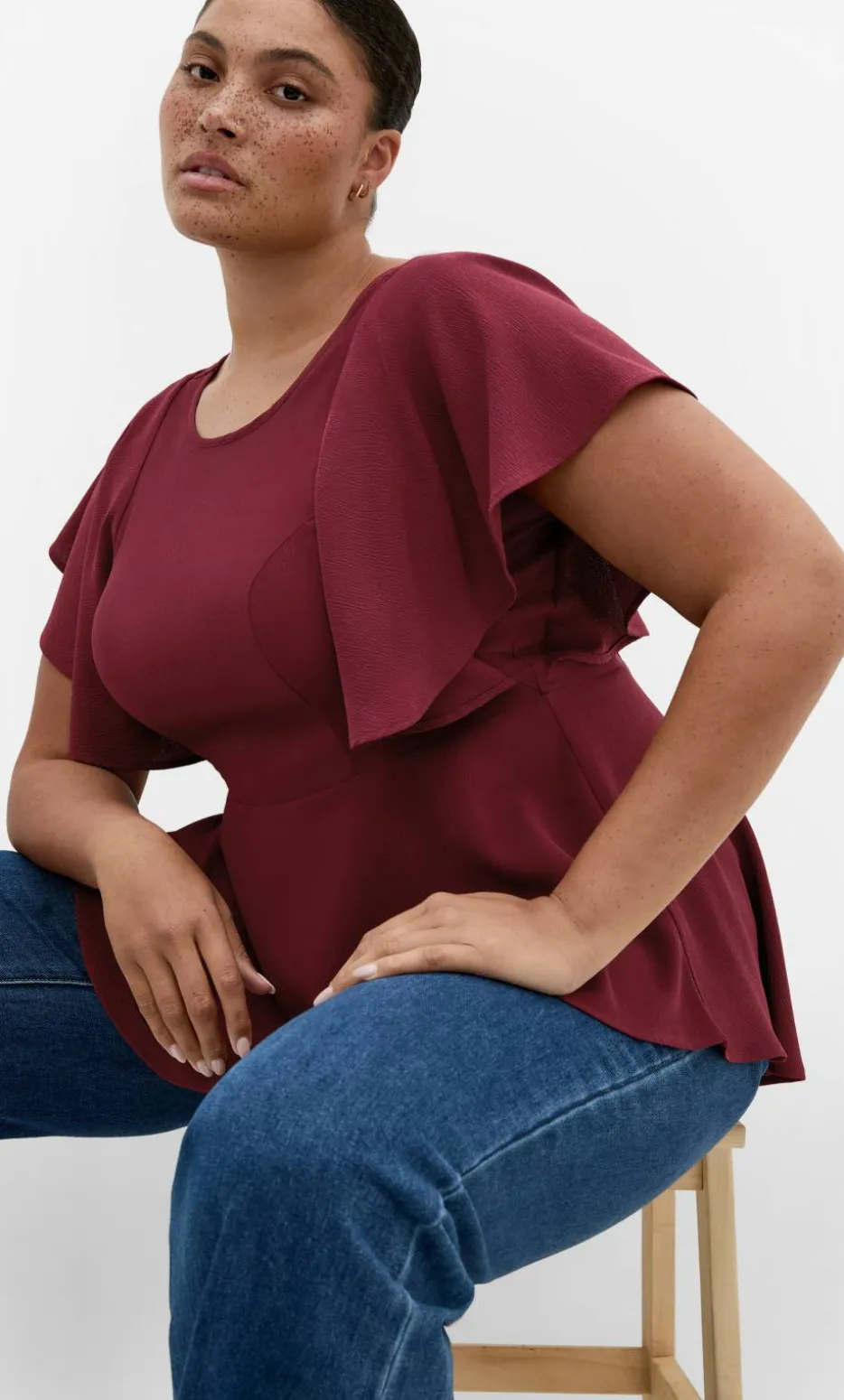 Romantic Mood Peplum Top - berry