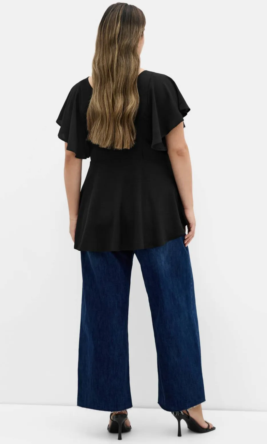 Romantic Mood Peplum Top - black