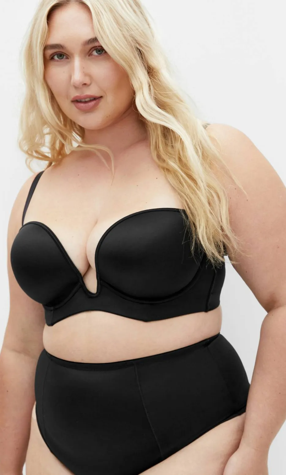 Shapely Plunge Bra - black