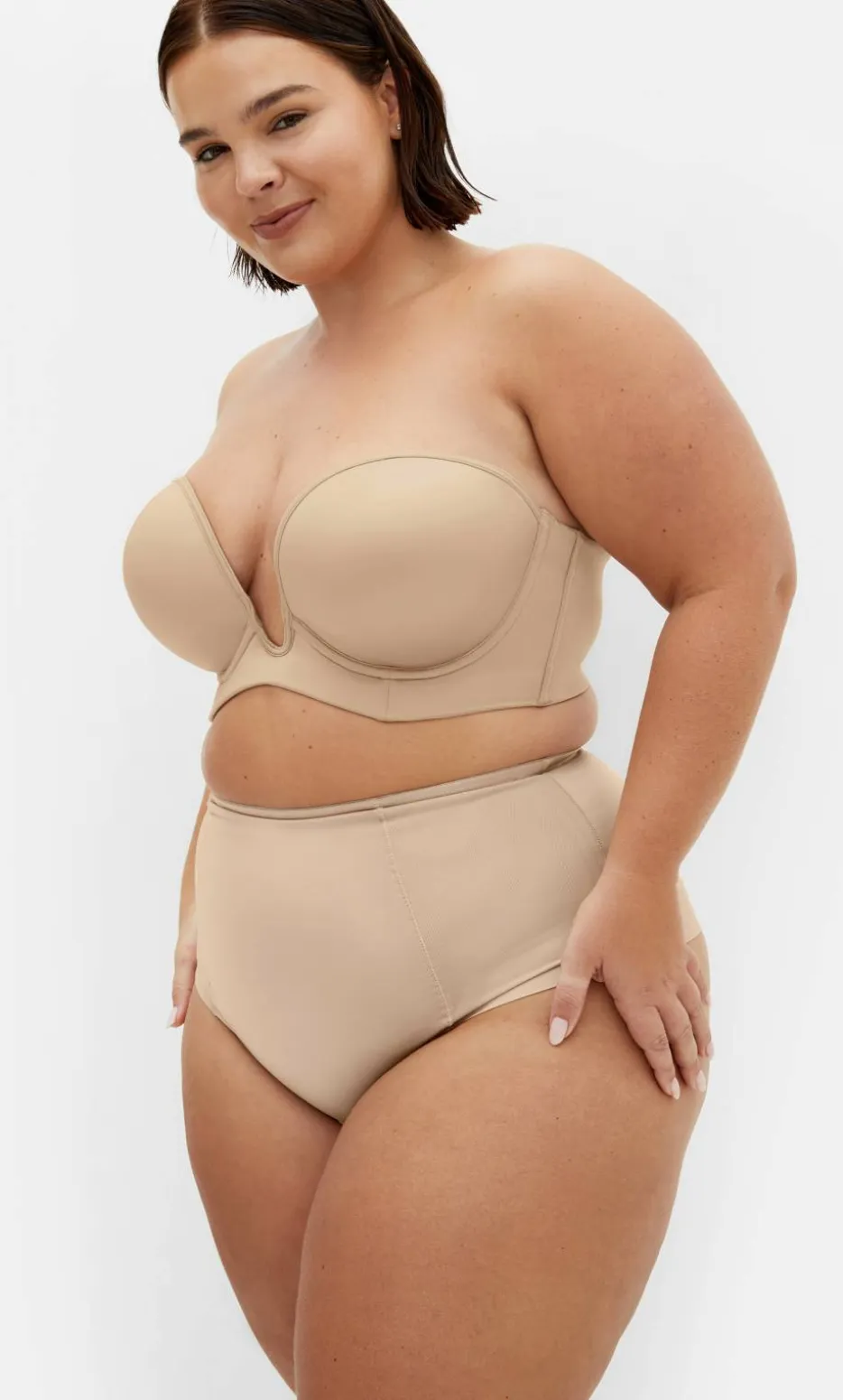 Shapely Plunge Bra - latte