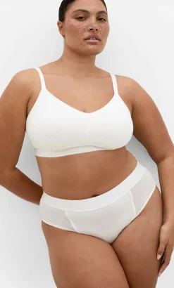 Signature CCX Wireless Bra - ivory